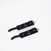 Черные кожаные наручники с хромированной фурнитурой - Crazy Handmade - купить с доставкой в Вологде
