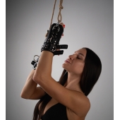 Черные высокие кожаные наручники для подвешивания - Crazy Handmade - купить с доставкой в Вологде