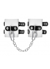 Бело-черные наручники с двумя ремешками и люверсами - Pecado - купить с доставкой в Вологде