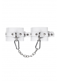 Белые мягкие кожаные наручники с люверсами - Pecado - купить с доставкой в Вологде