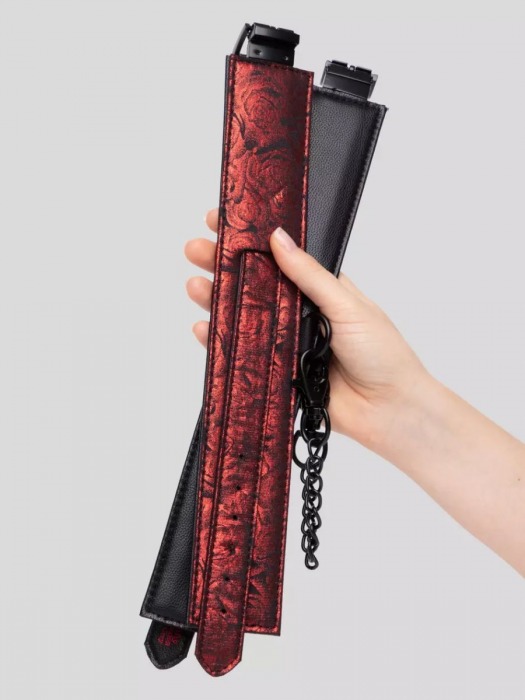 Красно-черные оковы Reversible Faux Leather Ankle Cuffs - Fifty Shades of Grey - купить с доставкой в Вологде