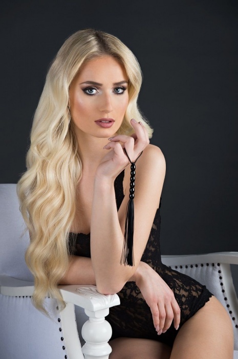 Чёрная мини-плеть из резины Rubber Mini Whip - 22 см. - Blush Novelties - купить с доставкой в Вологде